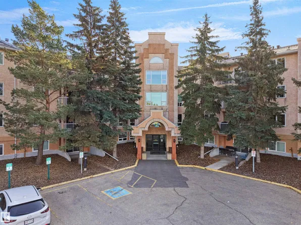 10935 21st Ave NW #314, Edmonton, AB T6J 6R3