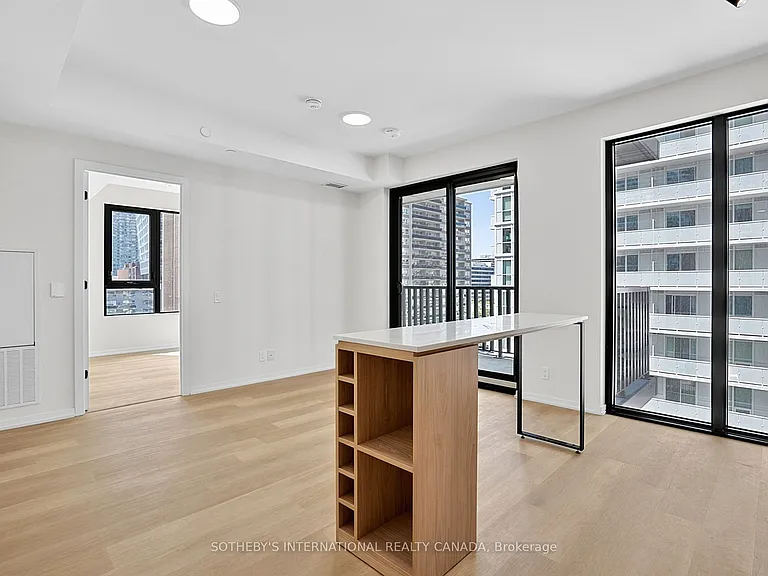 109 Erskine Ave #1110 — Photo 8