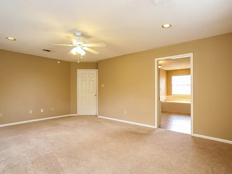 19311 Cypress Bay Dr — Photo 8