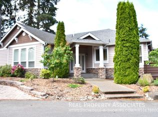 23917 76th Ave W, Edmonds, WA 98026