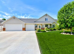 315 W Summerwind Dr, Nampa, ID 83651