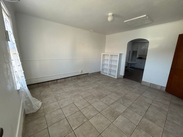 470 S Foch St #11