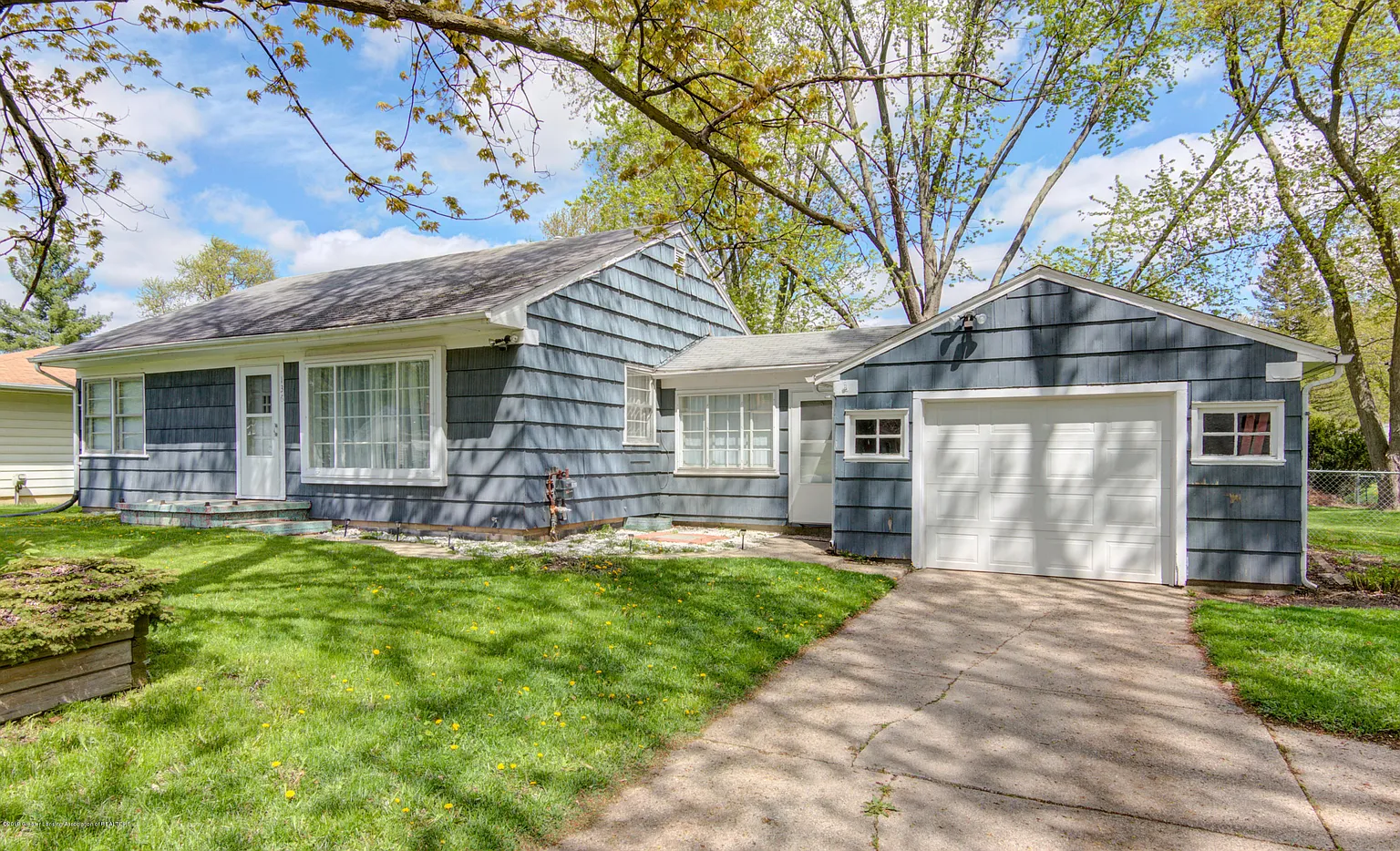136 Julian Ave photo 1