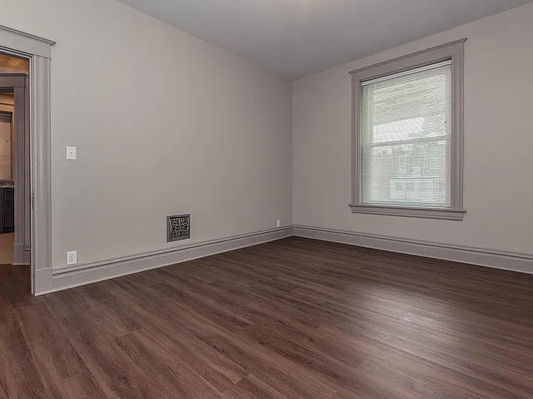 3615 Humphrey St — Photo 18