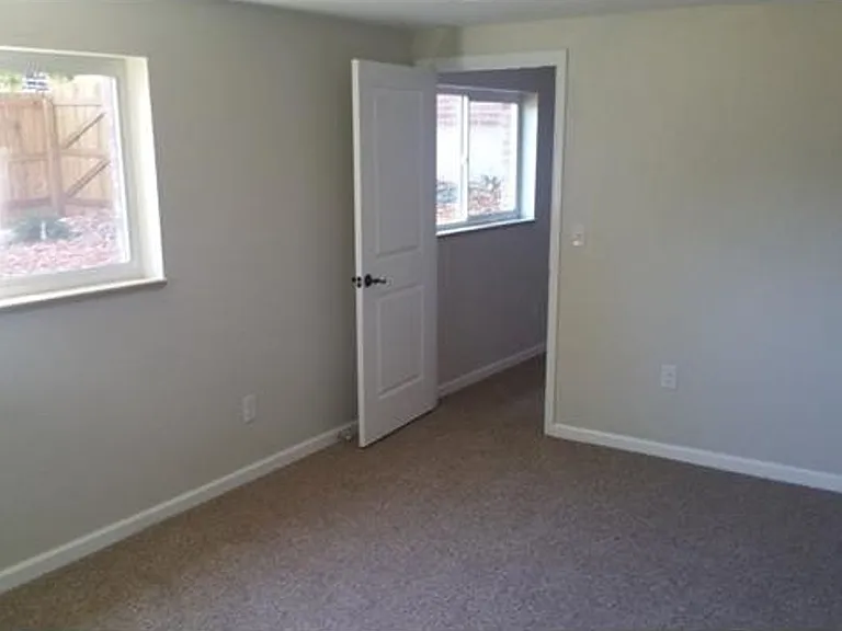 2600 Upham St — Photo 8