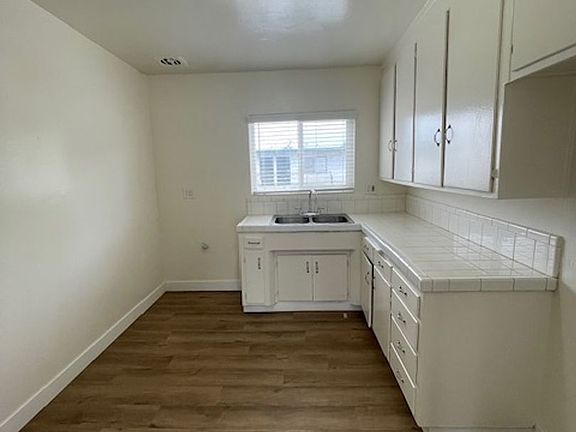 5th image of 1101 Saint Louis Ave #5