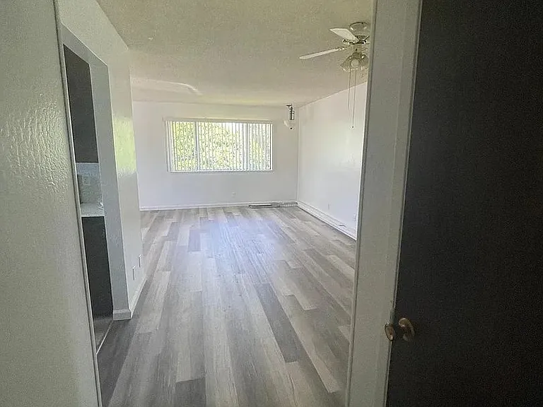 3713 Park Dr #4 — Photo 5