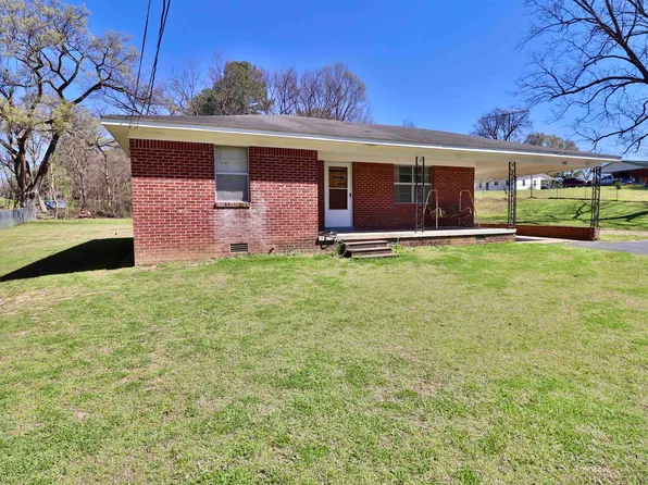 560 Barfield Ave, Henning, TN 38041