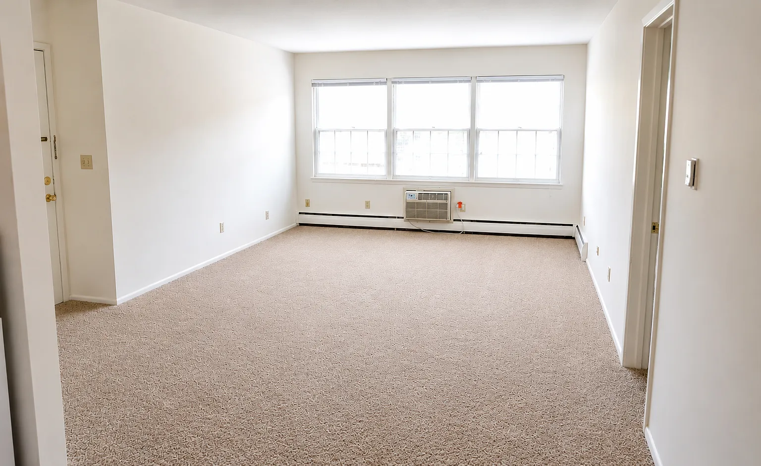 Highland Court Apartments — Photo 3