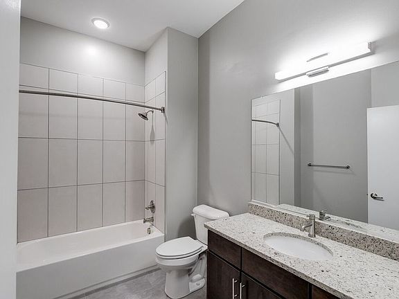 4th image of 22 E Broad St APT 203