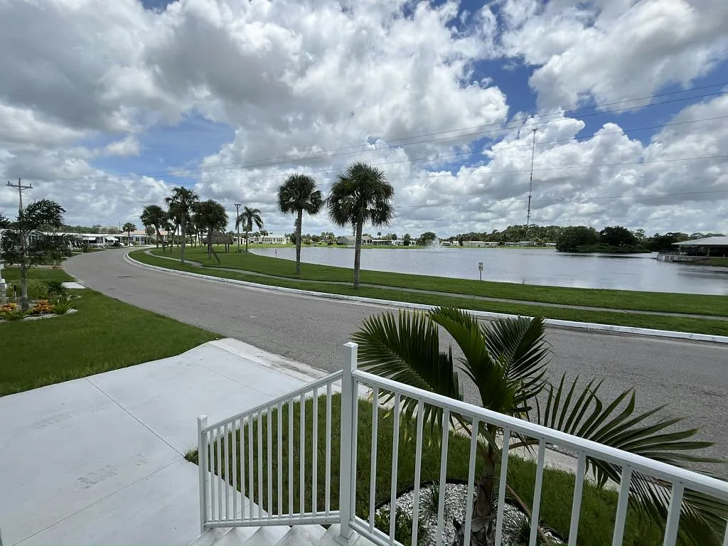 3 bed, 2.0 bath, 1539 sqft, $1,499 — Photo 2