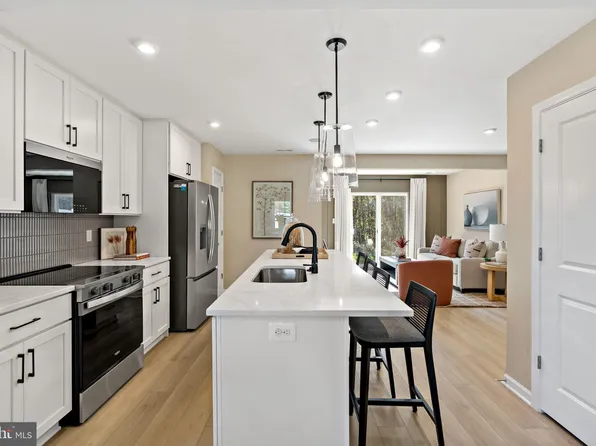 111 Courthouse Dr, Martinsburg, WV 25404