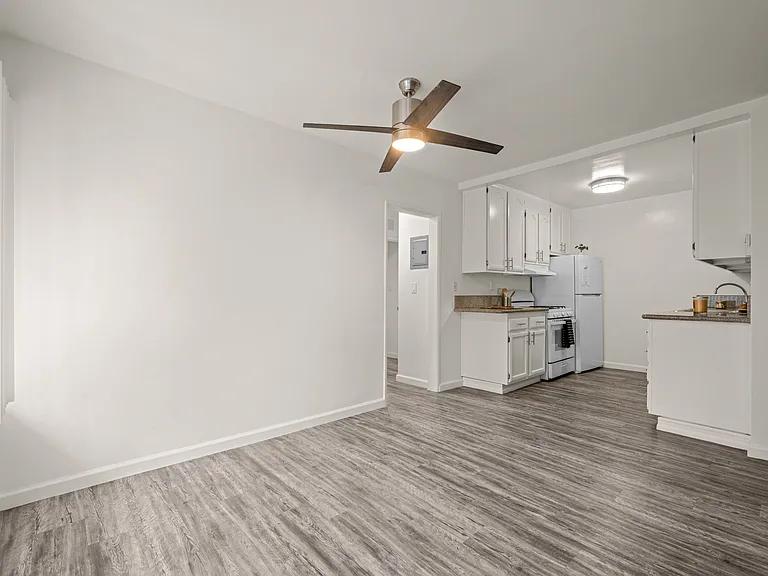 7518 LEXINGTON — Photo 23
