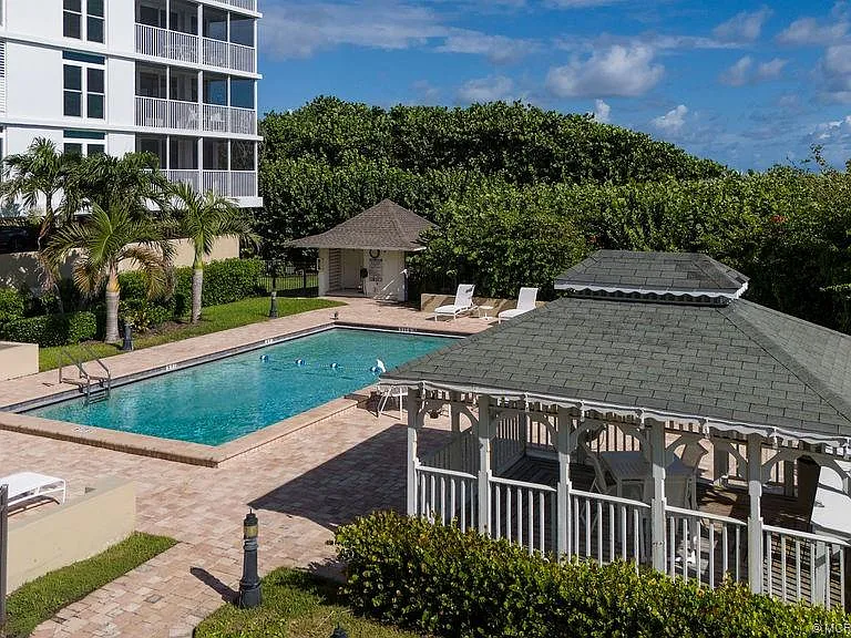 669 NE Plantation Rd #206 — Photo 20