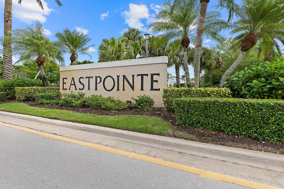 2 bed, 2.0 bath, 1000 sqft, $2,695 — Photo 2