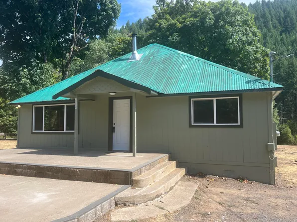12000 Elk Creek Rd, Trail, OR 97541