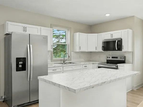 201 Monroe St, Allegan, MI