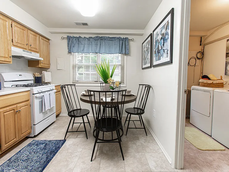 Somerset Woods Townhomes — Photo 5