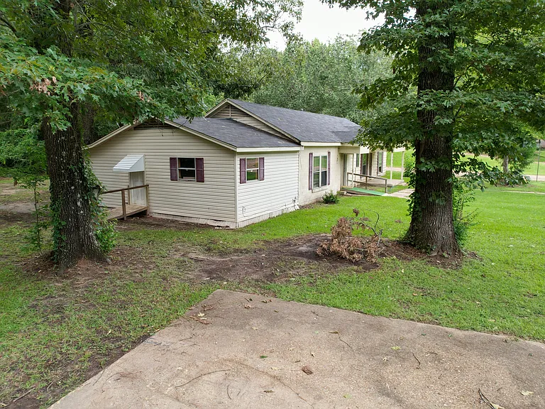 194 W Ouachita #54 — Photo 28