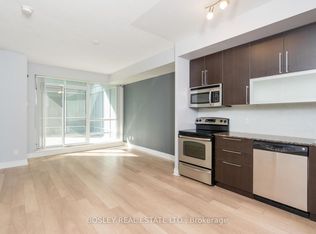 16 Brookers Ln #220, Toronto, ON M8V 0A5
