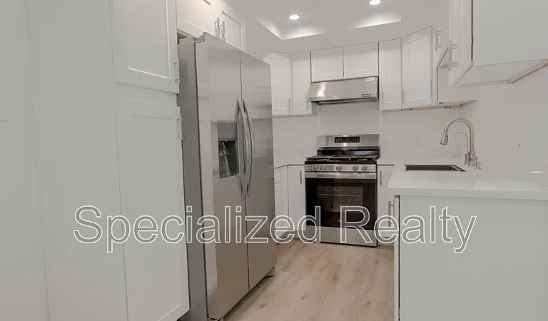 9603 Van Nuys Blvd #B — Photo 5