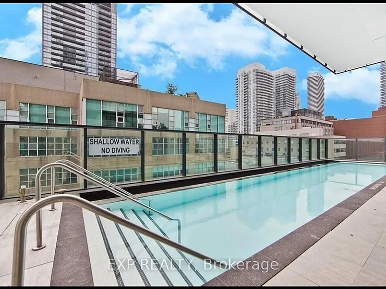 185 Roehampton Ave #911 — Photo 16