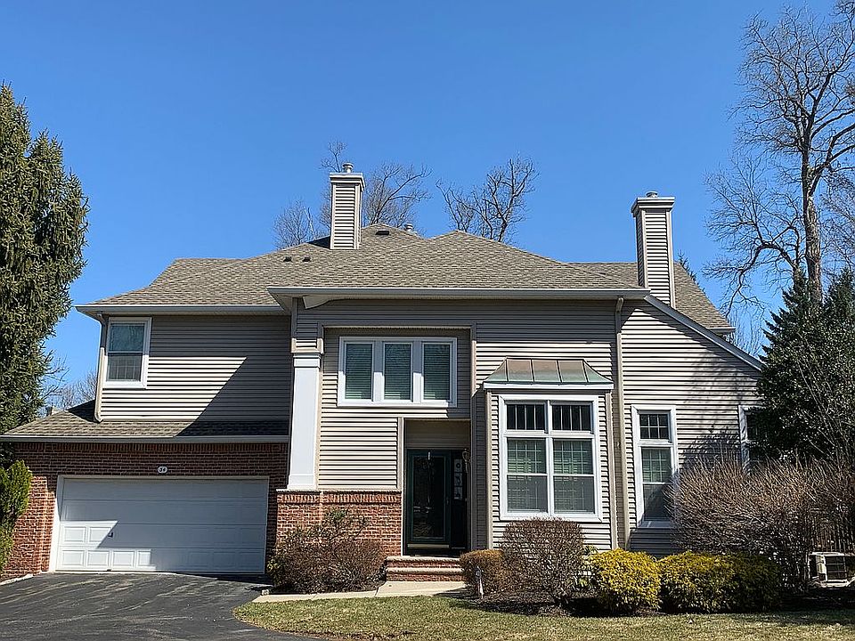 1st image of 34 Kent Dr