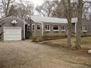 15 Briarwood Ave, Hyannis, MA 02601