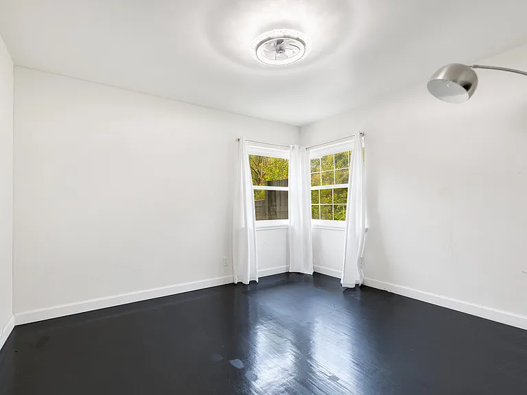 344 Starling Rd — Photo 24