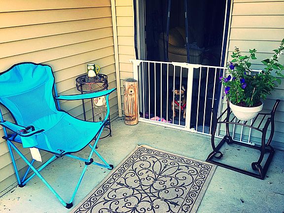 5th image of 713 SW 28th St APT 112