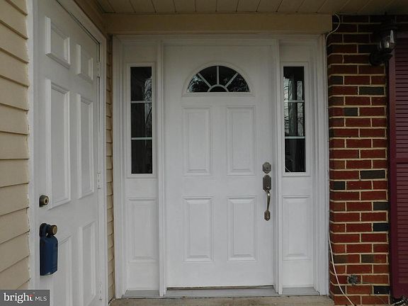 5th image of 232 Charing Way