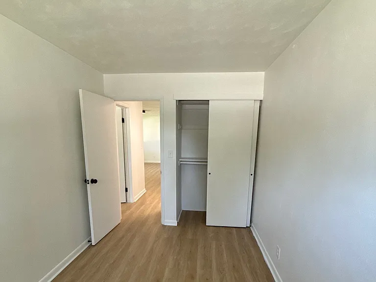 2200 Yorkshire Pl — Photo 8