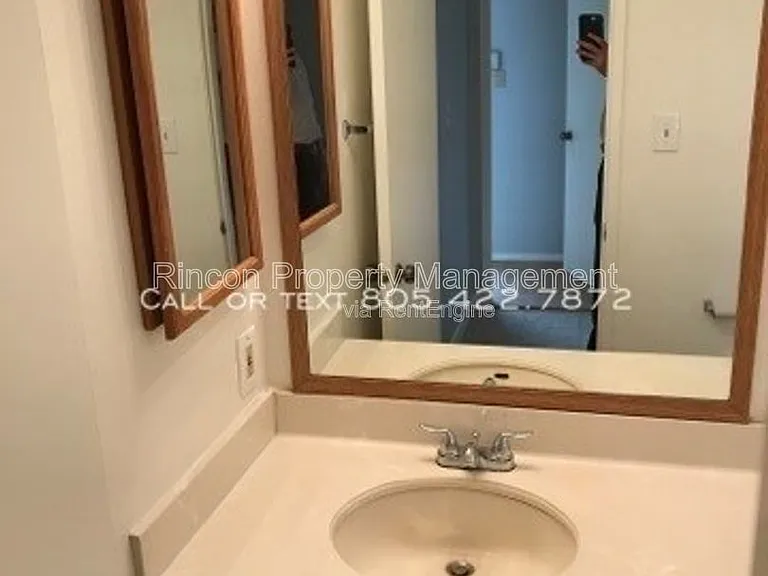 751 Warwick Ave — Photo 10