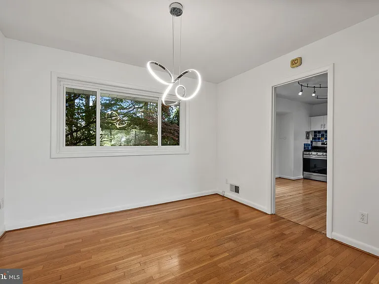 6523 Kerns Rd — Photo 20