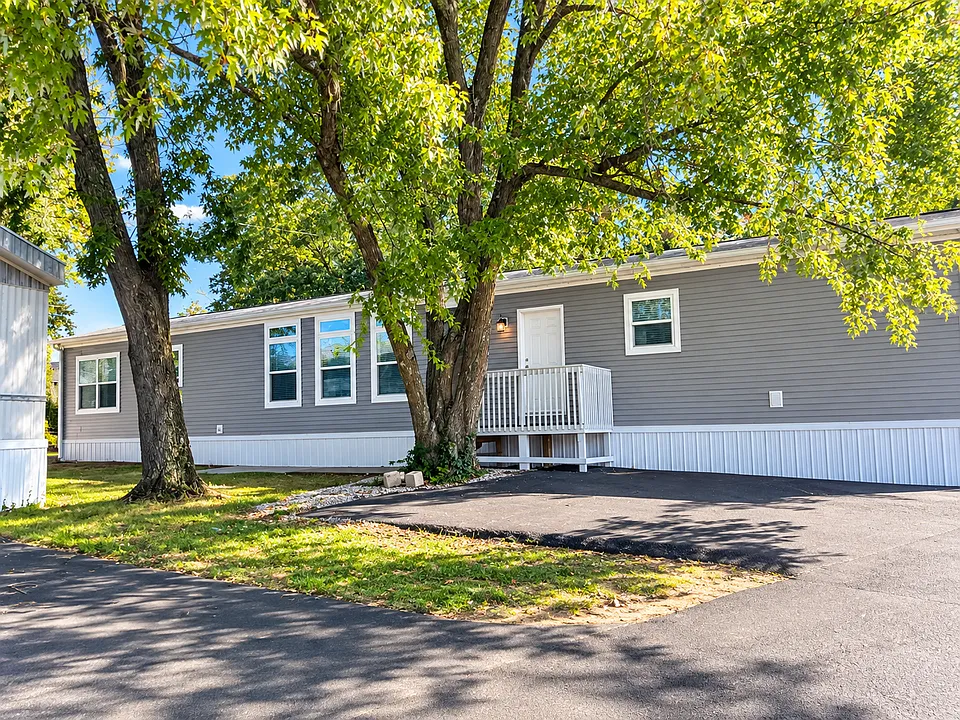 3951 S Mentor Ave #42