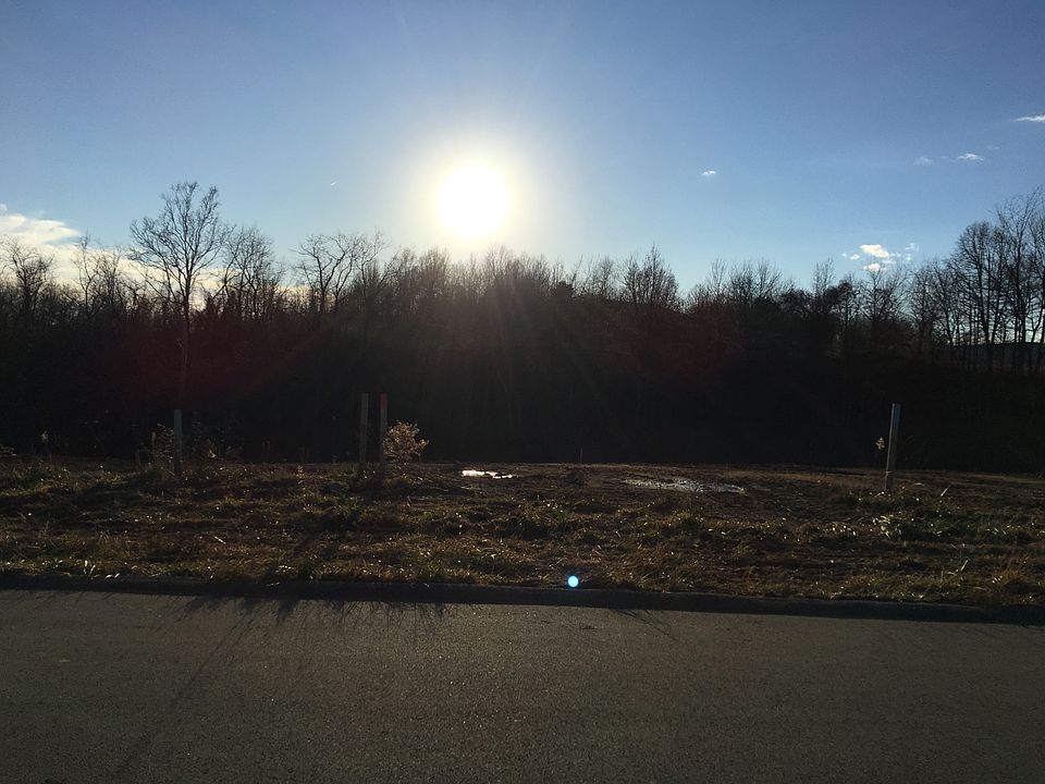 2nd image of 117 Black Oak Rd