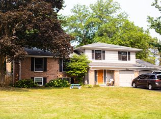 7 Frederick Rd, Pittsford, NY 14534