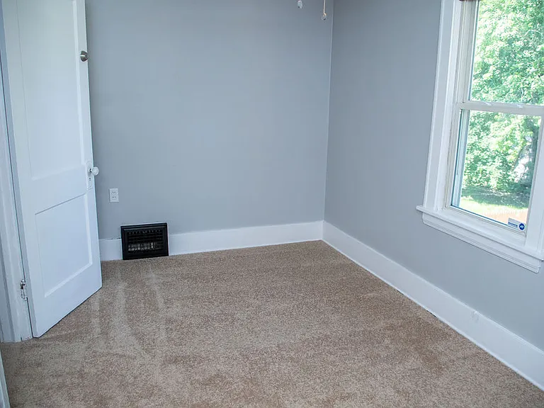 1212 Tulip St — Photo 10
