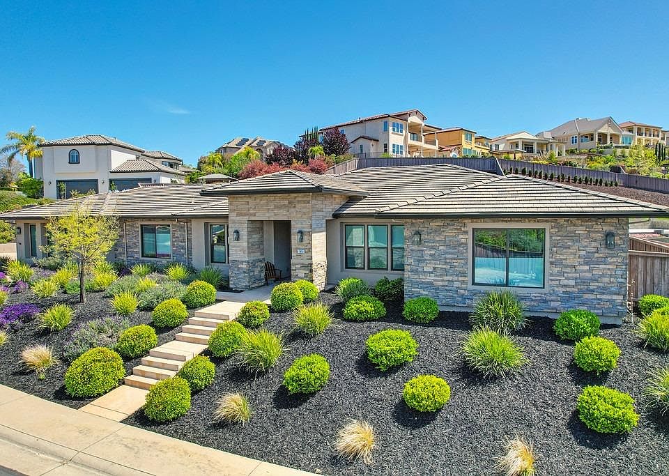 1st image of 745 Glen Mady Way