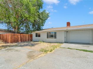 13390 Mohawk Rd, Apple Valley, CA 92308