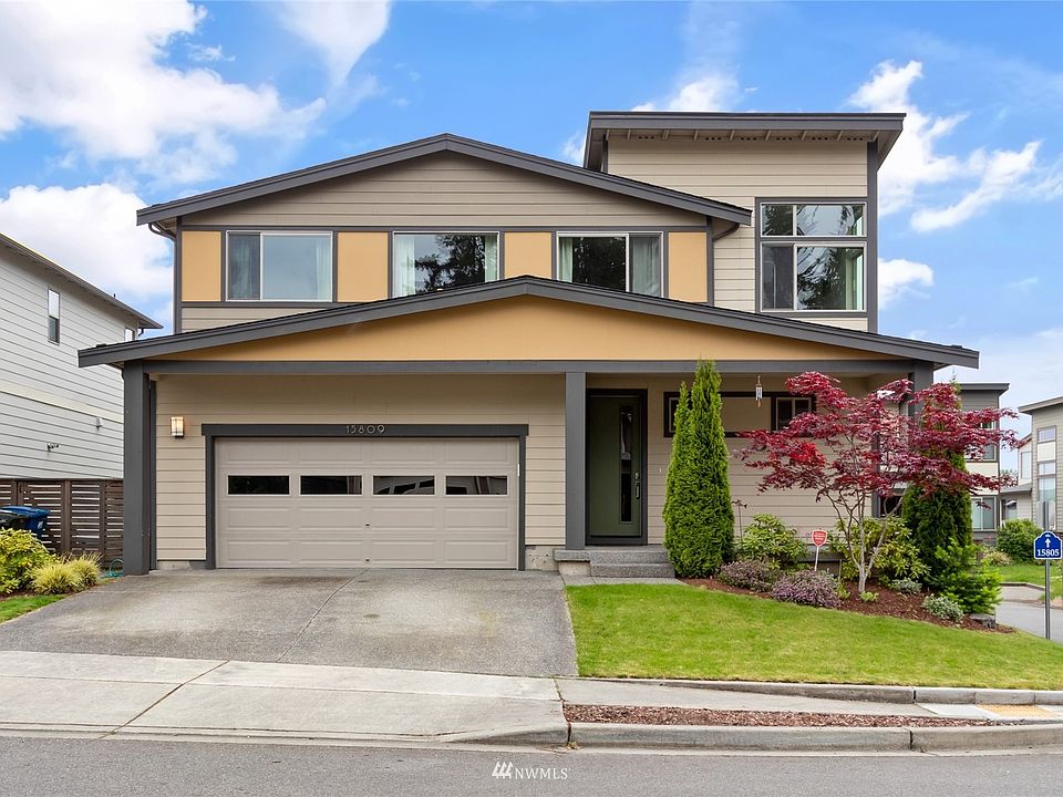 Welcome to Mountain Meadow Estates, one of Covington's well sought after communities. close to major shopping, freeways schools, parks. You'll love the peaceful mountain views and sidewalks to take your daily walk or run. 