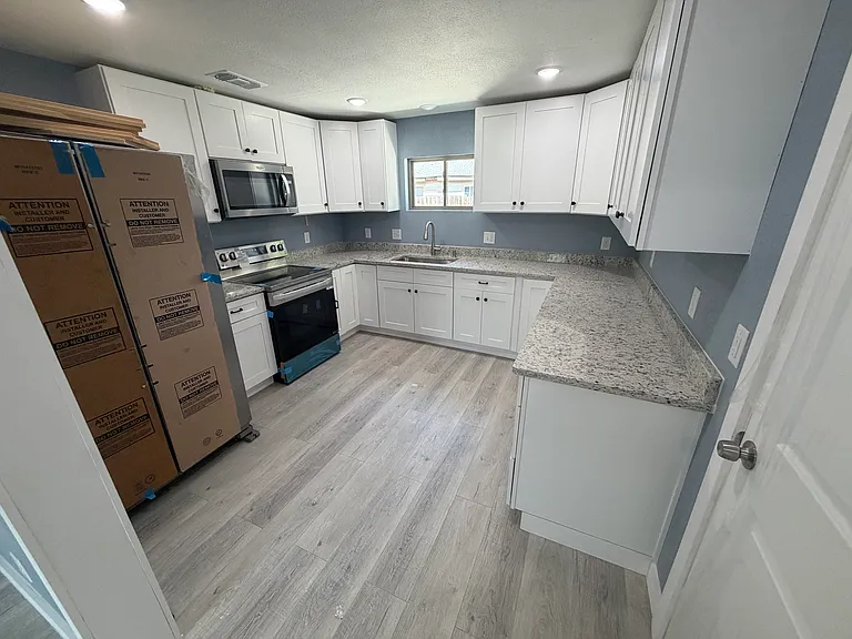 1715 Saltillo St #1 — Photo 5