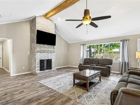 412 Water Oak Ln, Mandeville, LA 70471