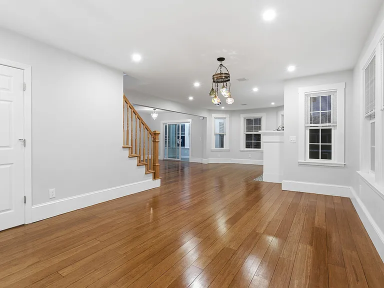 318 Concord Ave #318 — Photo 45
