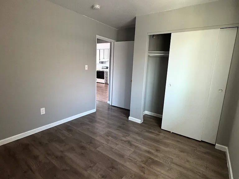 2622 Roeding Rd #M — Photo 6