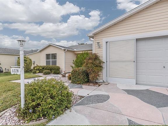 3rd image of 1228 Carvello Dr