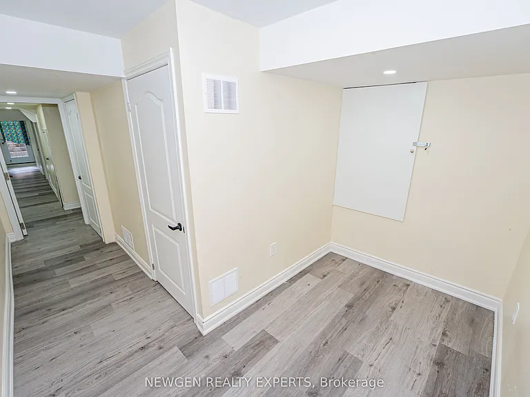 19 Boat St — Photo 18