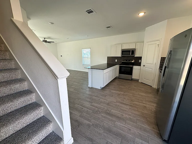 16737 N Marie Village Dr — Photo 7