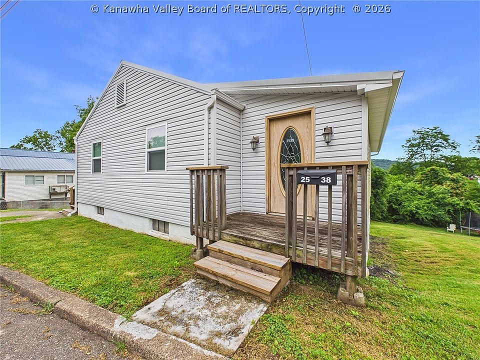 1st image of 2538 3rd Ave