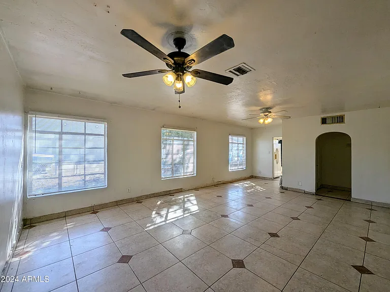 1314 W Whitton Ave — Photo 13